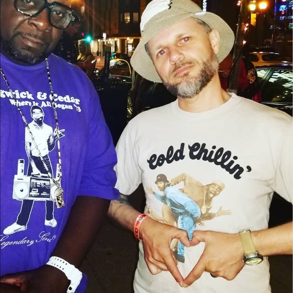 Meet your Posher, Neil - Picture 3 of 7